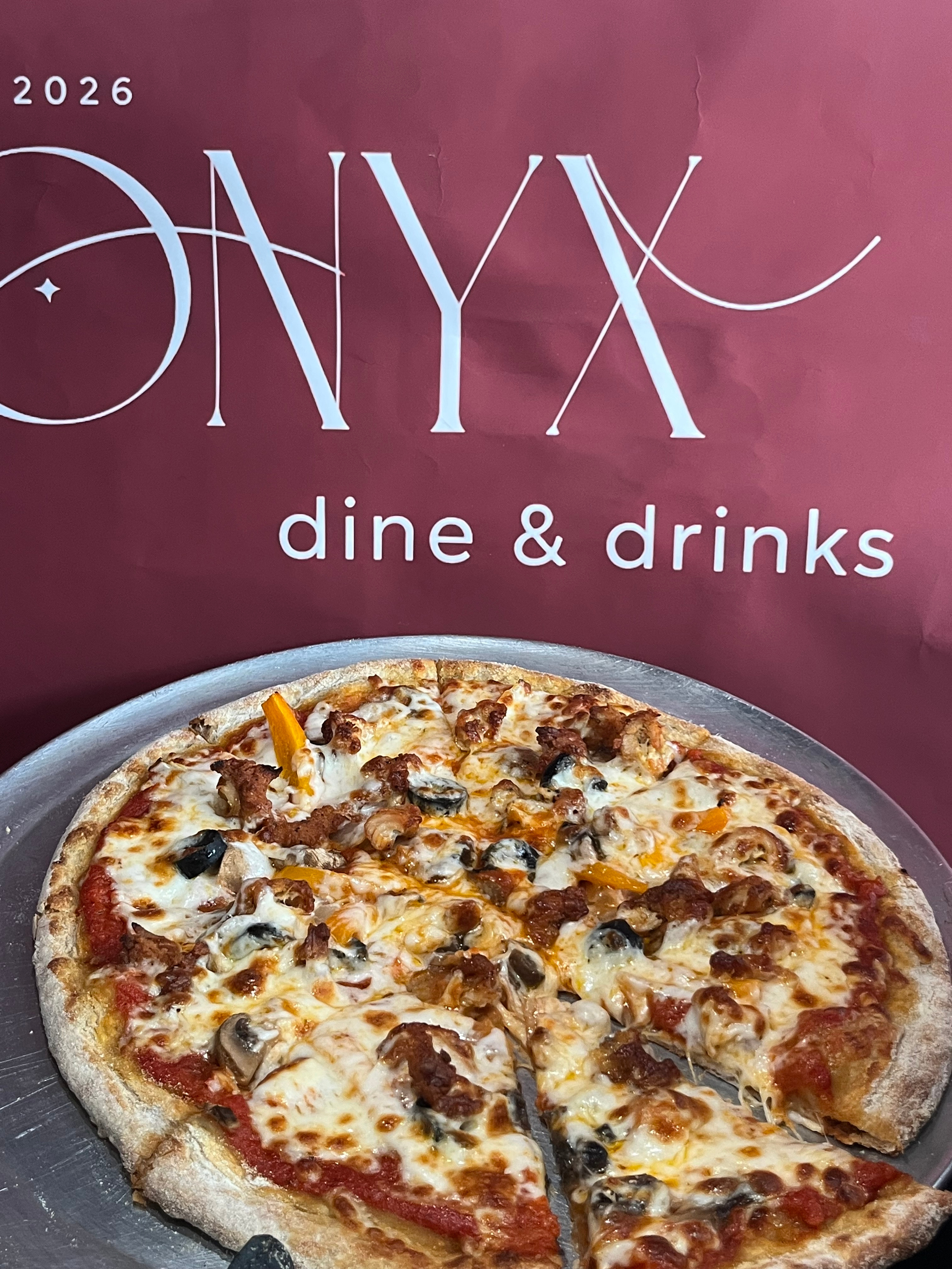 Onyx Dine & Drinks signature pizza