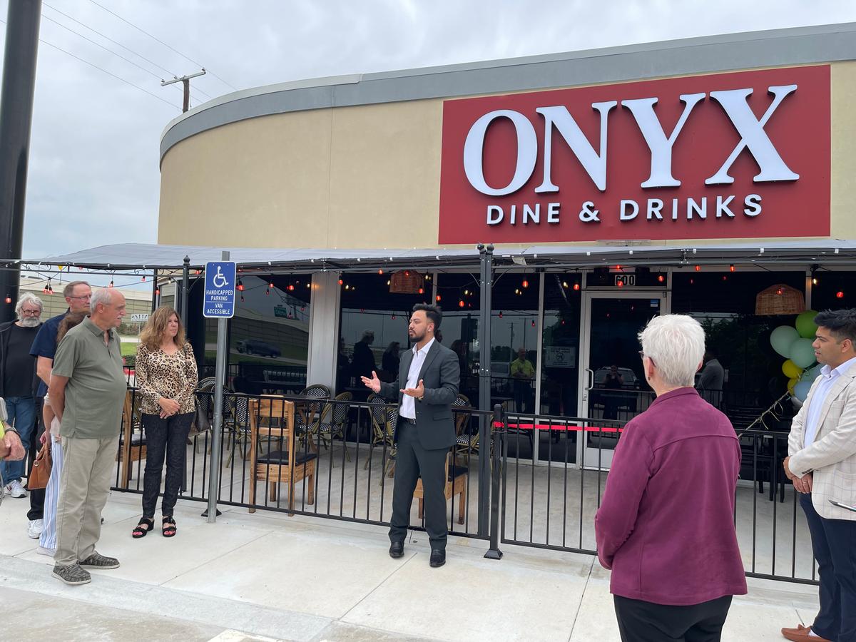 Onyx Dine & Drinks Opening Night Celebration